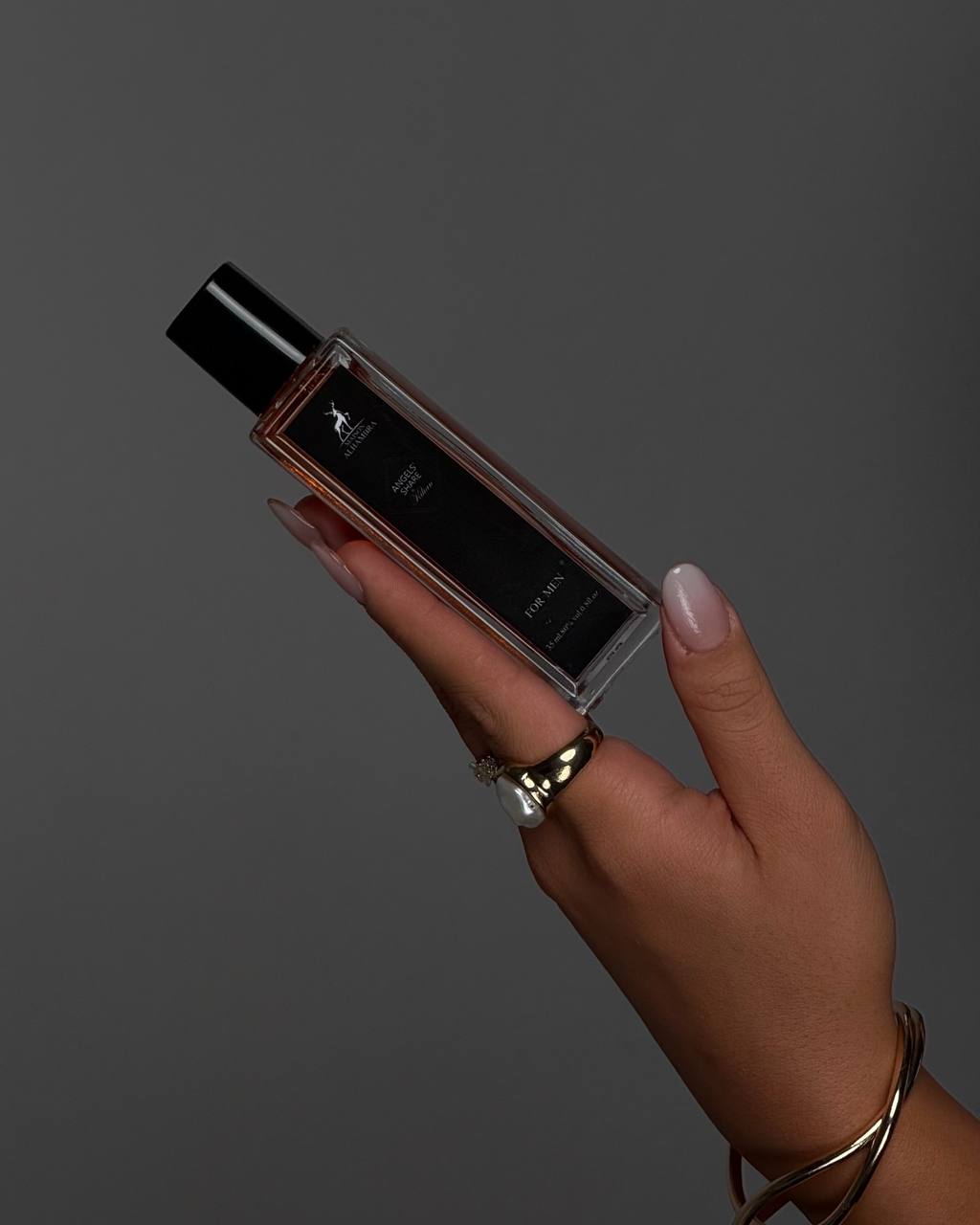 عطر آنجلز شیر