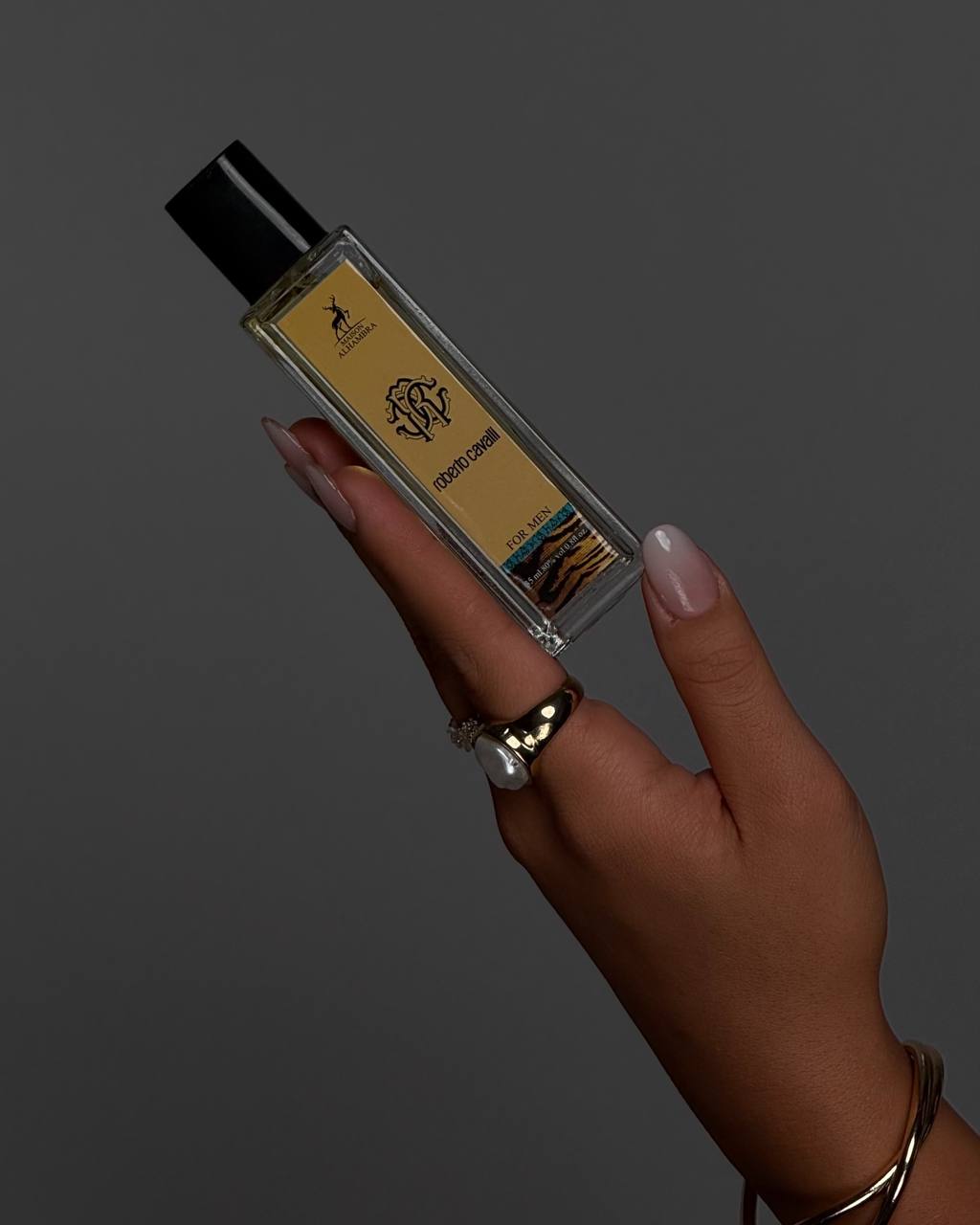 عطر روبرتو کاوالی