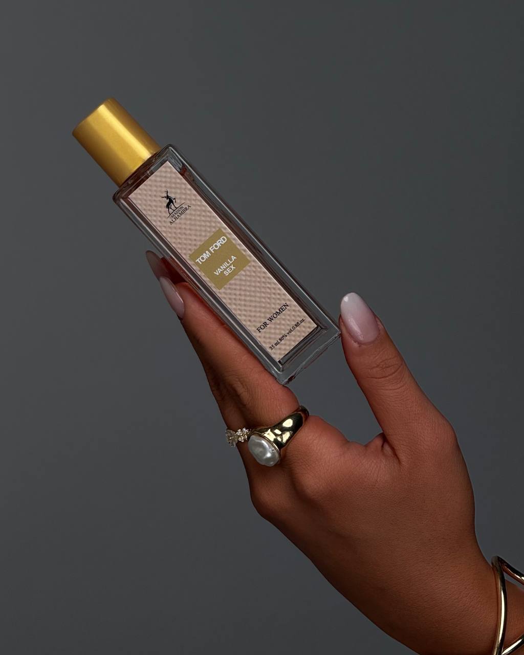 عطر وانیلا سکس